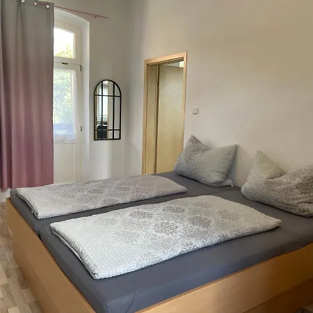 Apartment Am Kurpark Bad Kosen Buitenkant foto